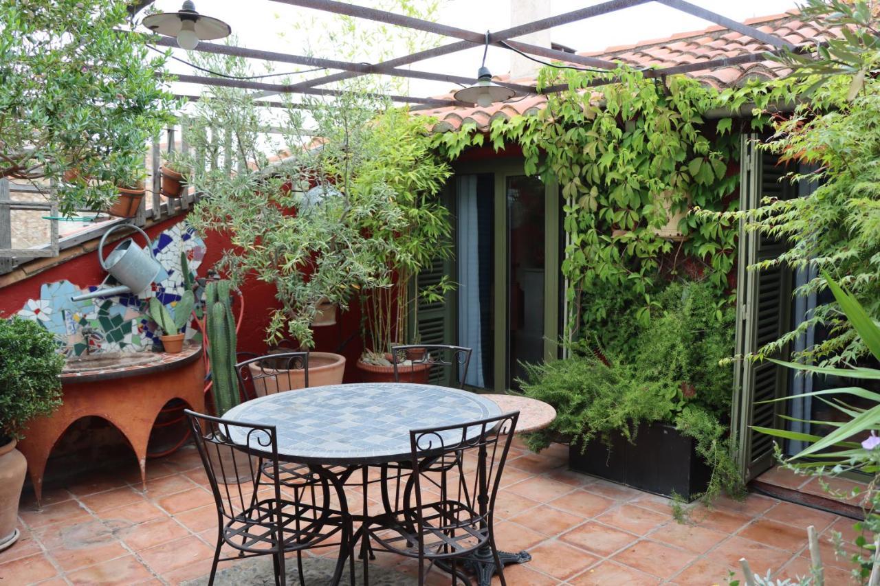 Grand loft de charme, place du village à Thuir Extérieur photo